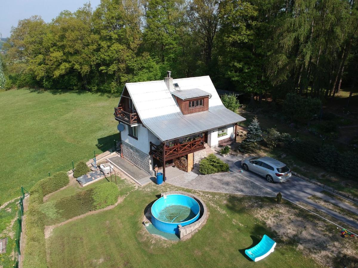 House With The Pool And Fenced Garden Villa Hnanice  Dış mekan fotoğraf